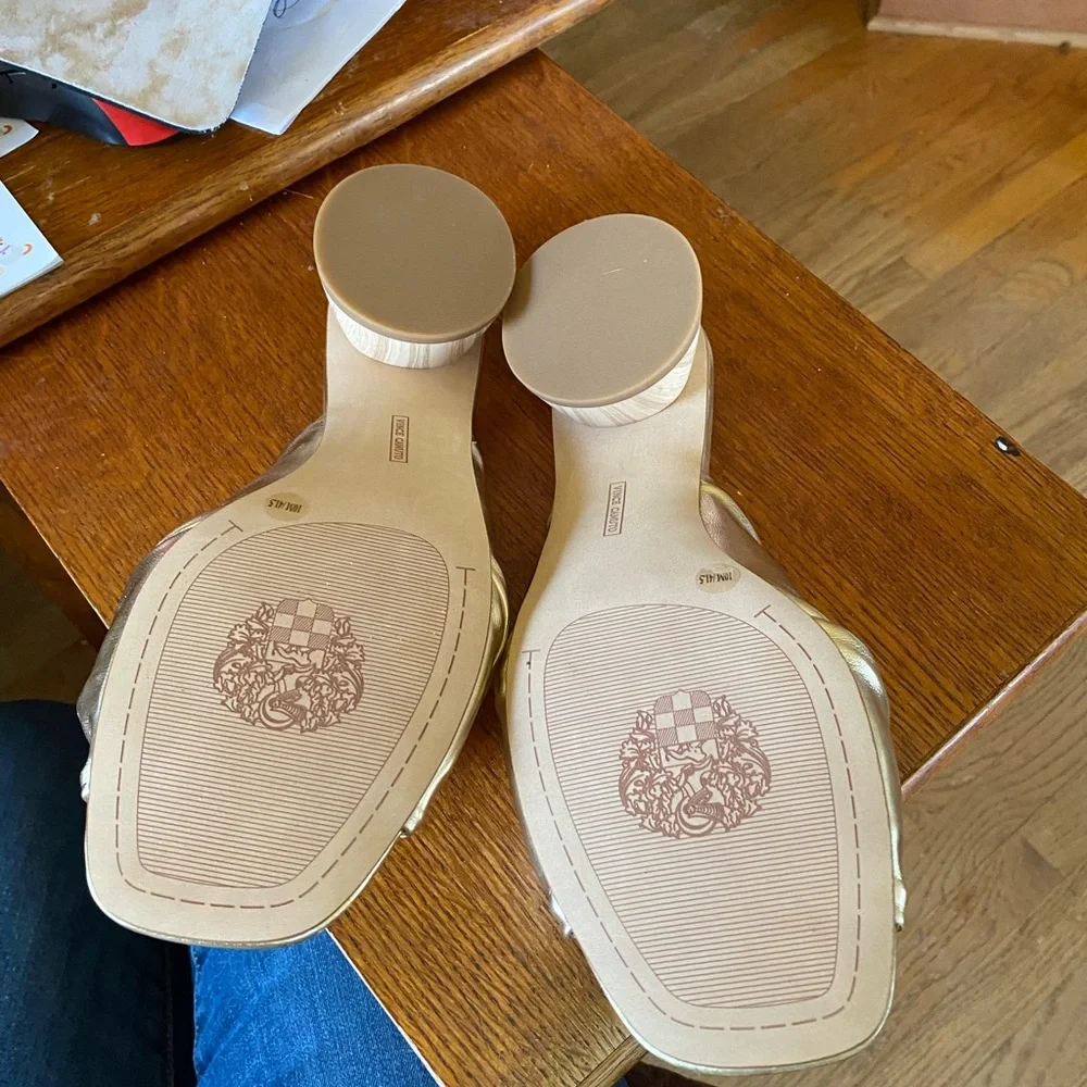 Vince Camuto Gold Knot Sandals - Picture 4 of 6